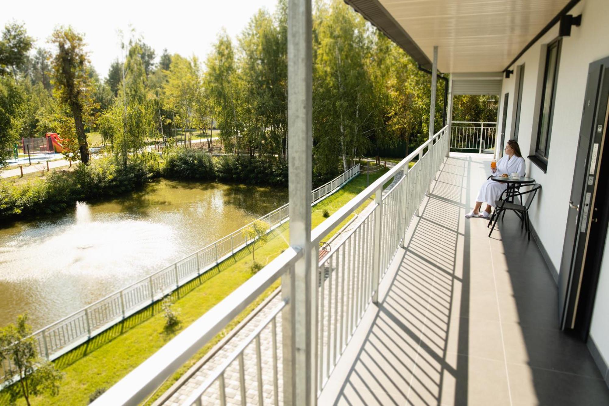 Nicolas Resort Club Kyiv Exterior foto